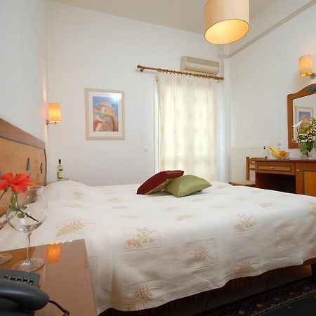 Naxos City Barbouni Hotel & Studios מראה חיצוני תמונה