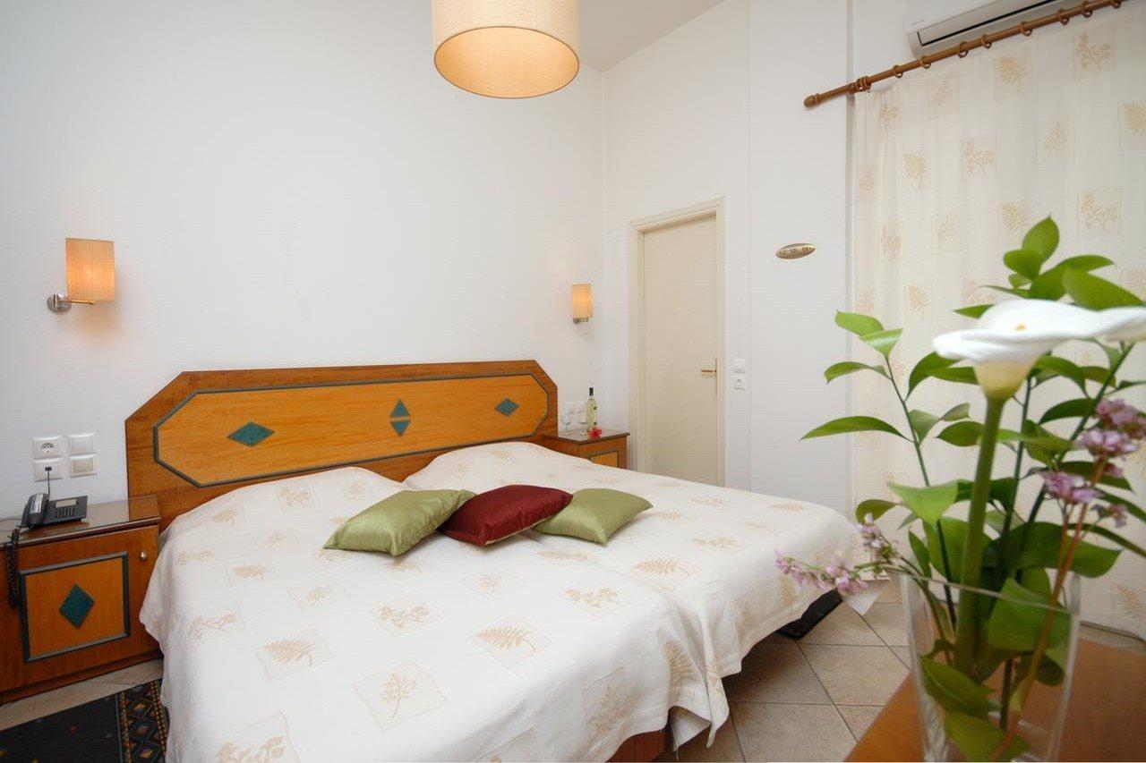 Naxos City Barbouni Hotel & Studios מראה חיצוני תמונה