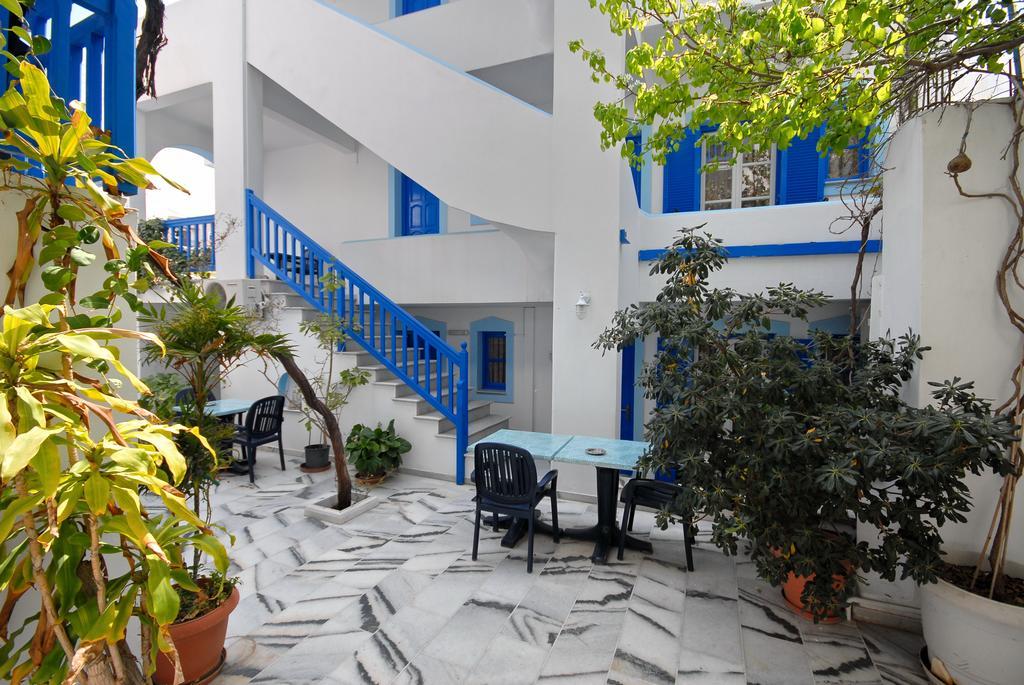 Naxos City Barbouni Hotel & Studios מראה חיצוני תמונה