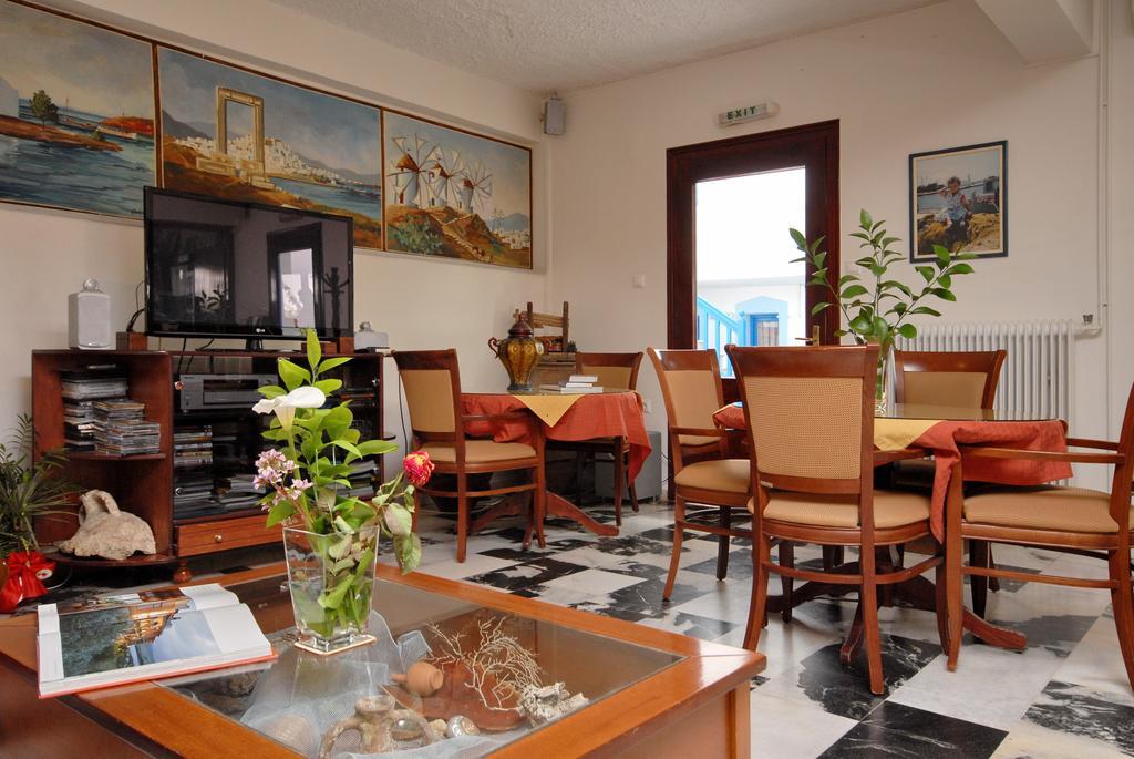 Naxos City Barbouni Hotel & Studios מראה חיצוני תמונה