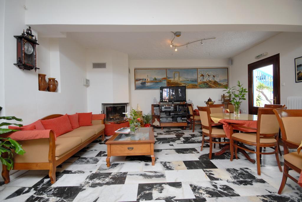 Naxos City Barbouni Hotel & Studios מראה חיצוני תמונה