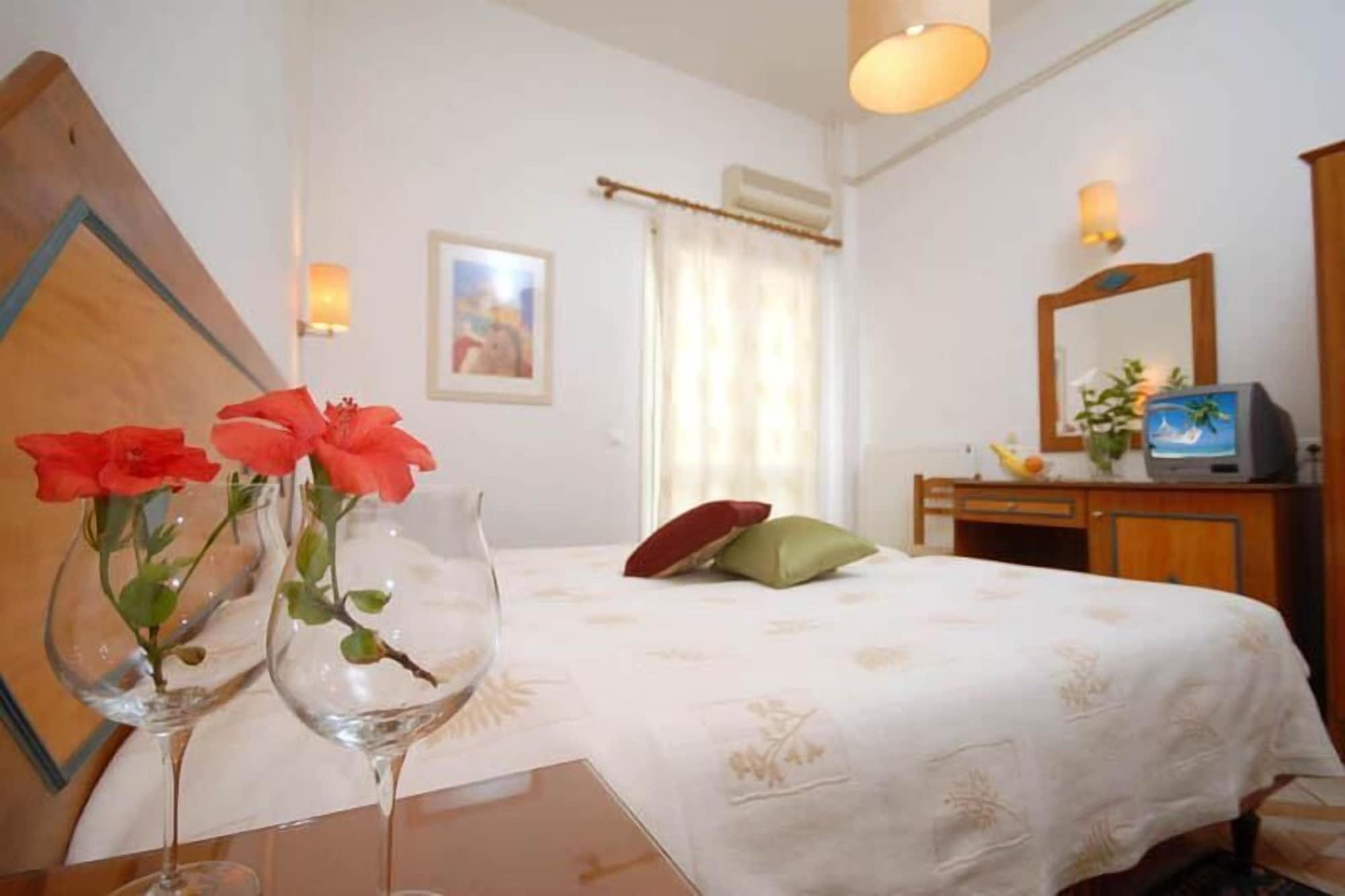 Naxos City Barbouni Hotel & Studios מראה חיצוני תמונה