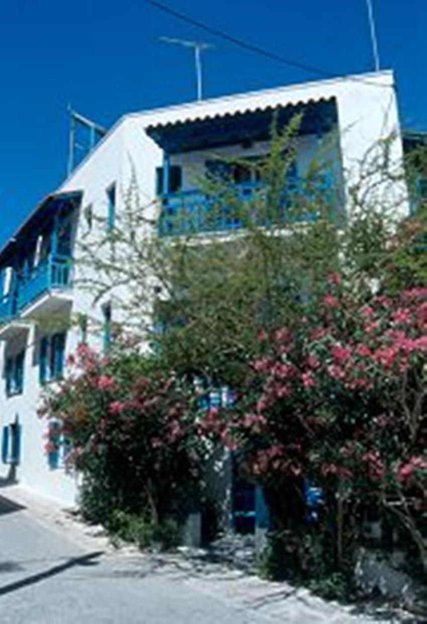 Naxos City Barbouni Hotel & Studios מראה חיצוני תמונה