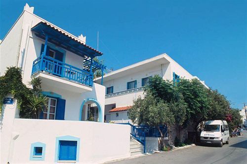Naxos City Barbouni Hotel & Studios מראה חיצוני תמונה